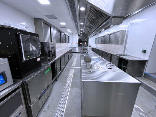 A1BB61A3-92AE-4699-835D-80B7A6F487EB